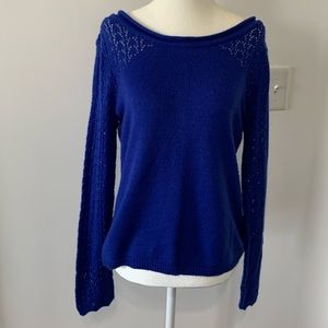 Women’s sweater